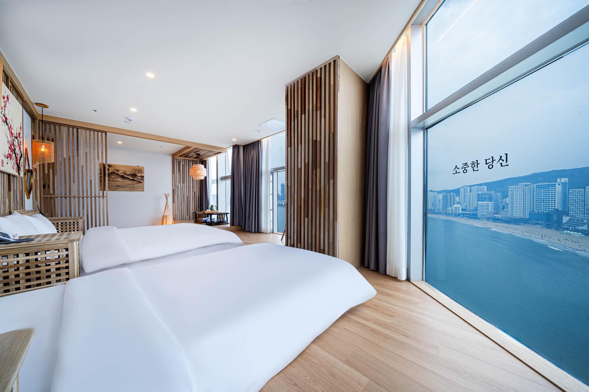 HOTEL BADADA Signature Triple Room - Non-Smoking 2