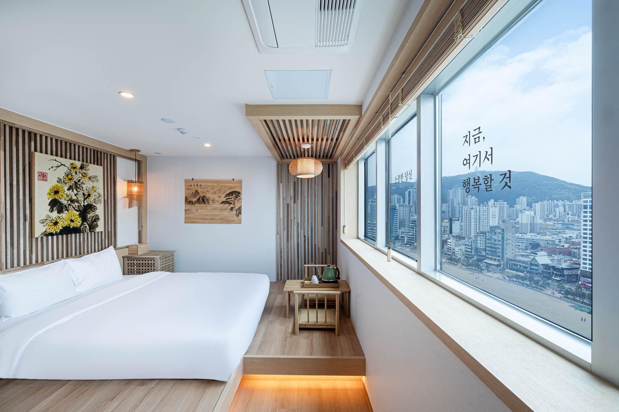 Half Ocean Double Room - Partial Ocean View