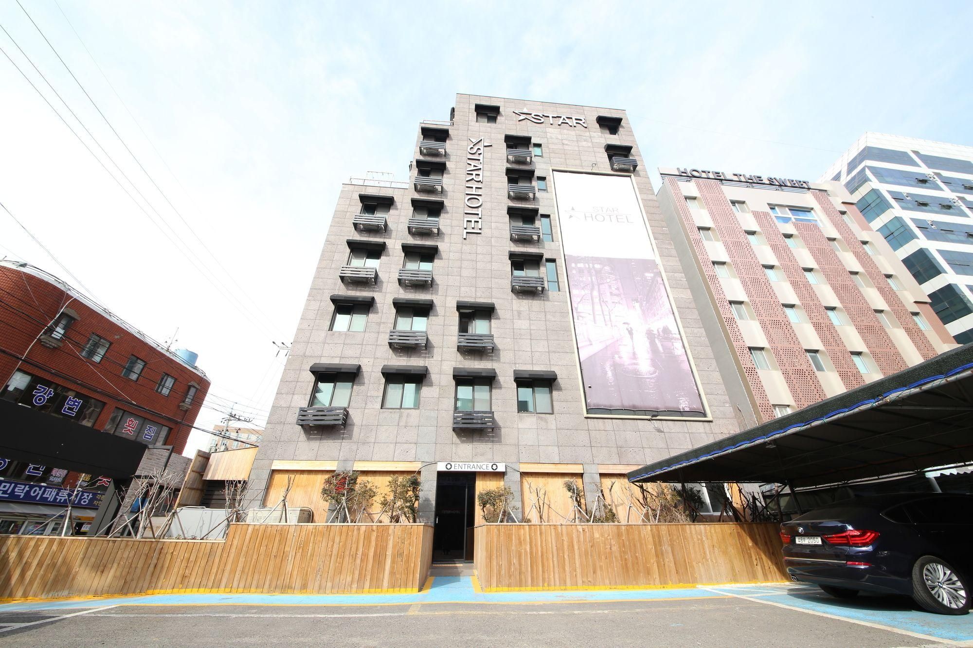 15a1043a779d468231add59cb6e8f7b9