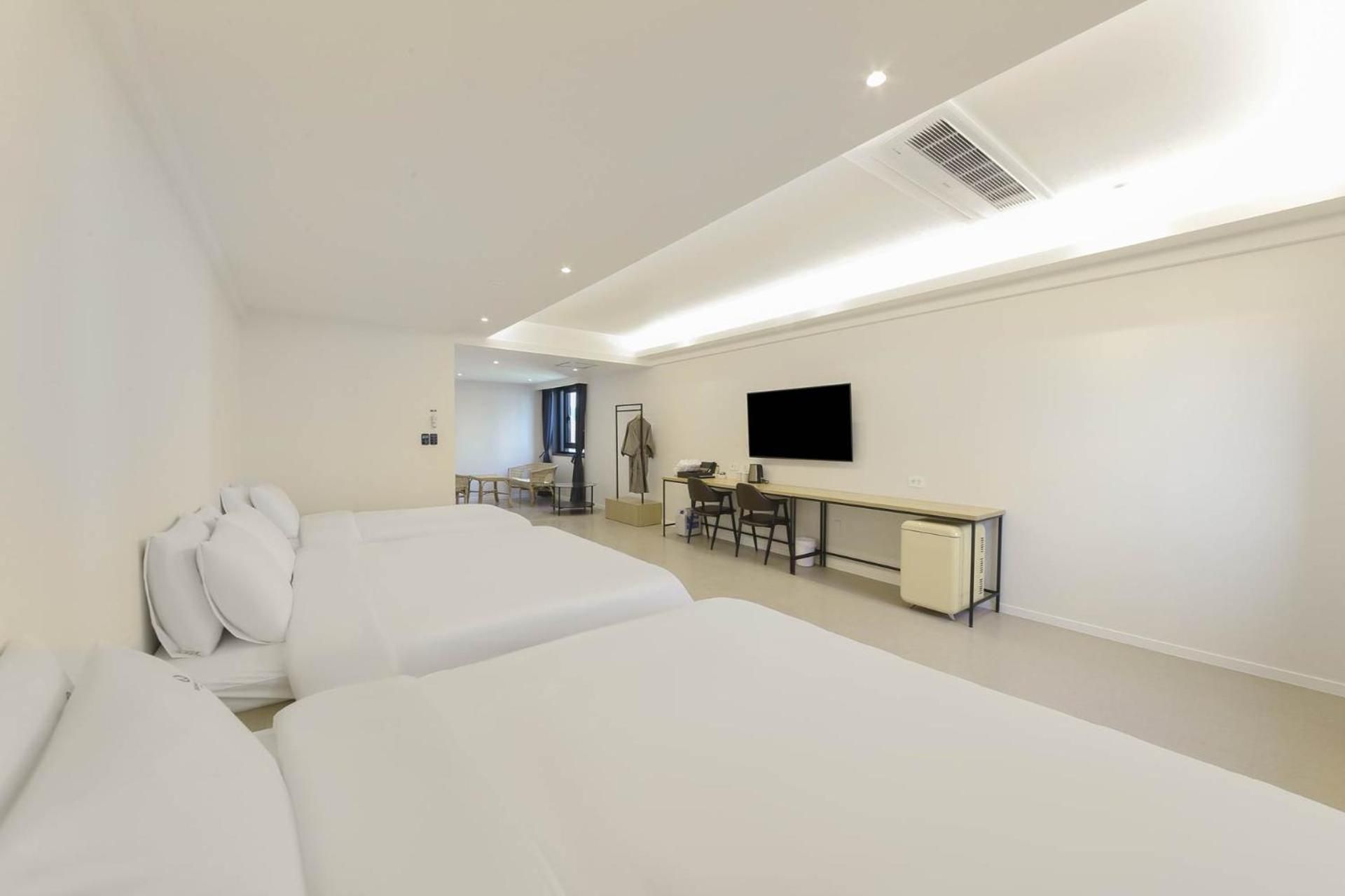 Triple Room with Bath