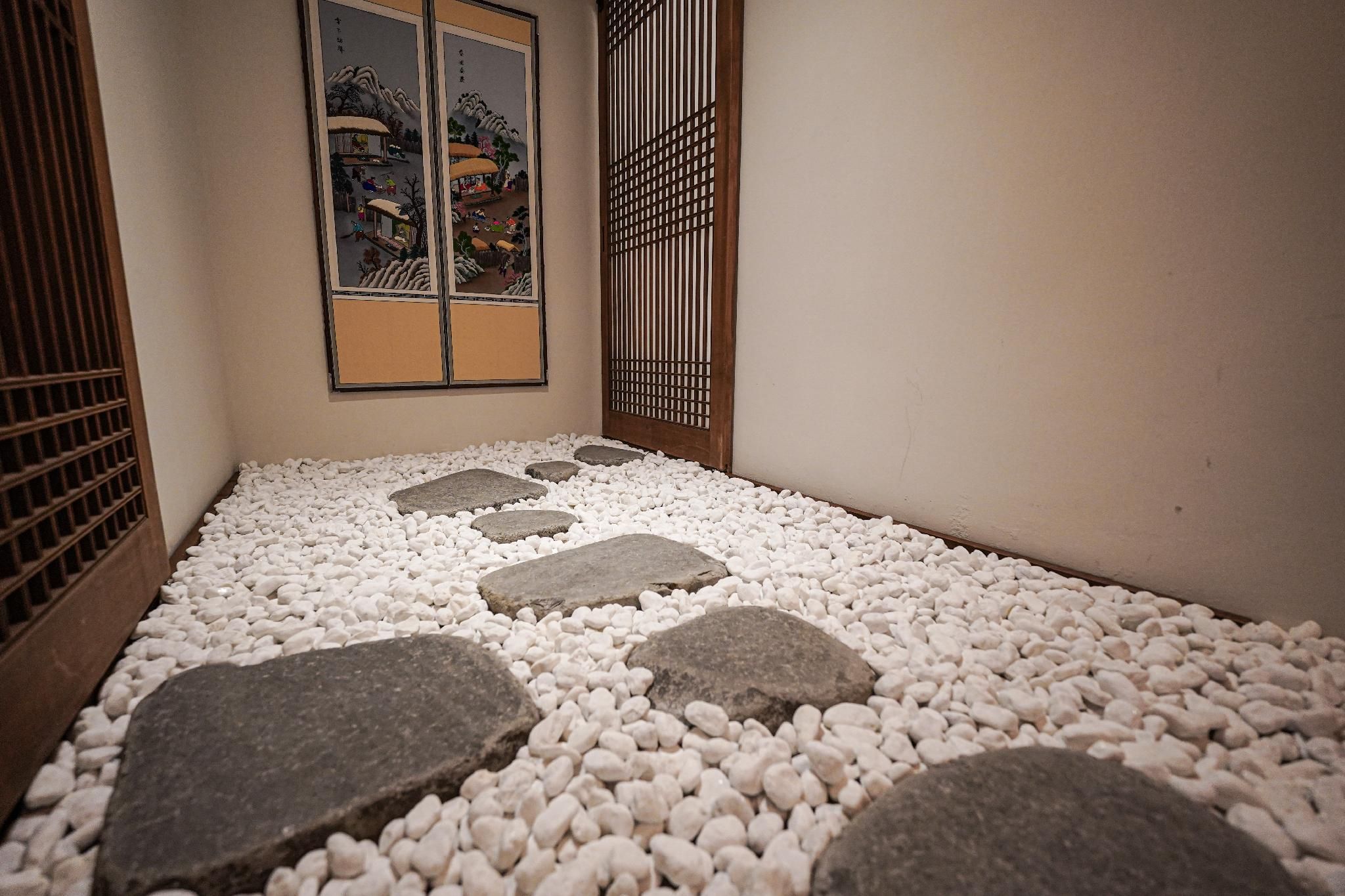 76fca1bd9ed54136f0248c3b551cc5eb