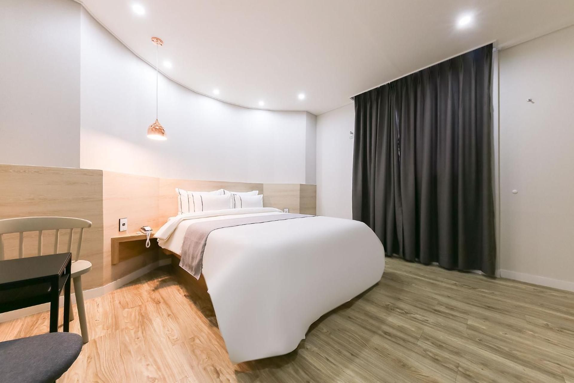 Hotel Dret Standard Double Room