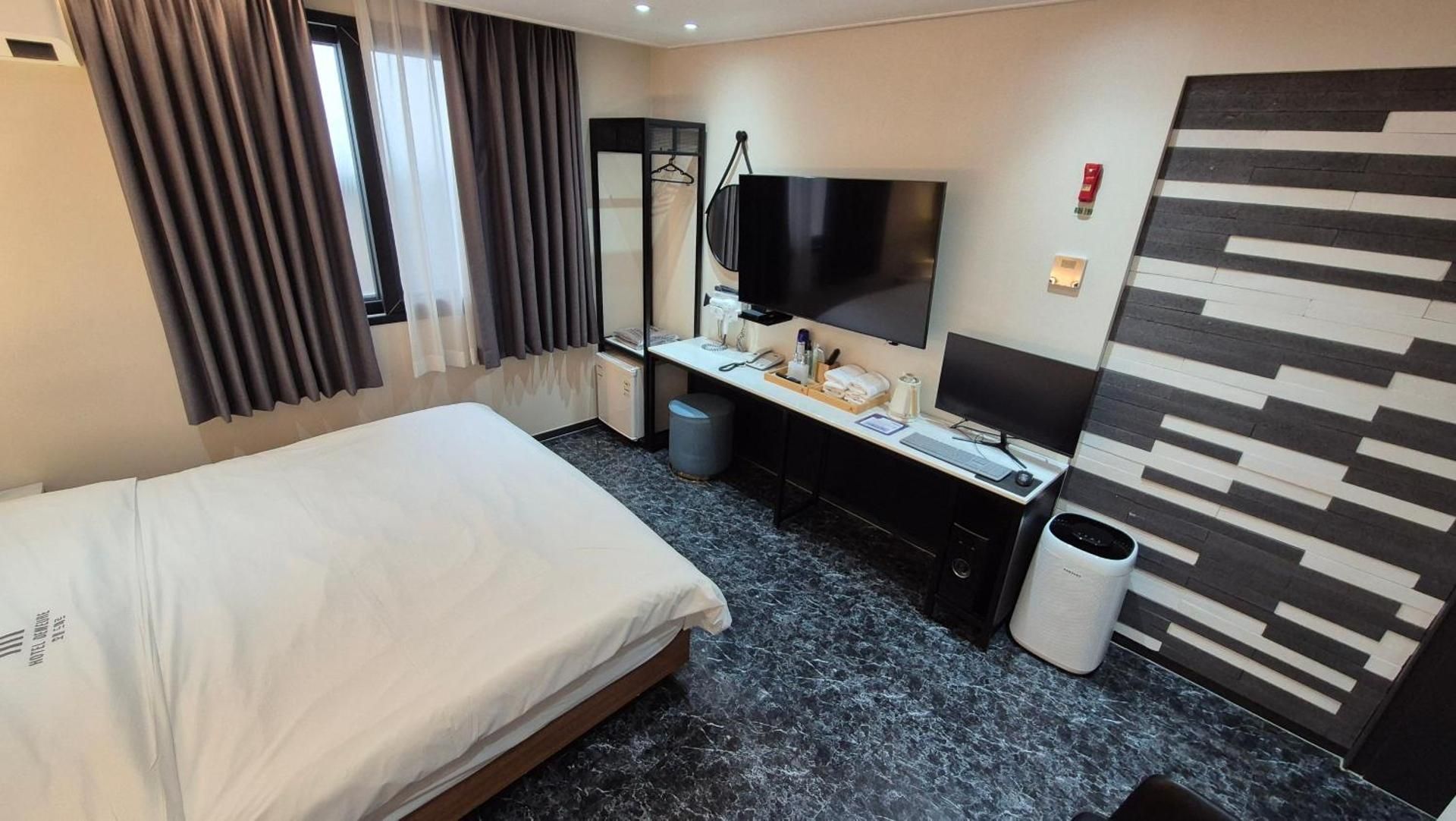 Deluxe Double Room with Bath