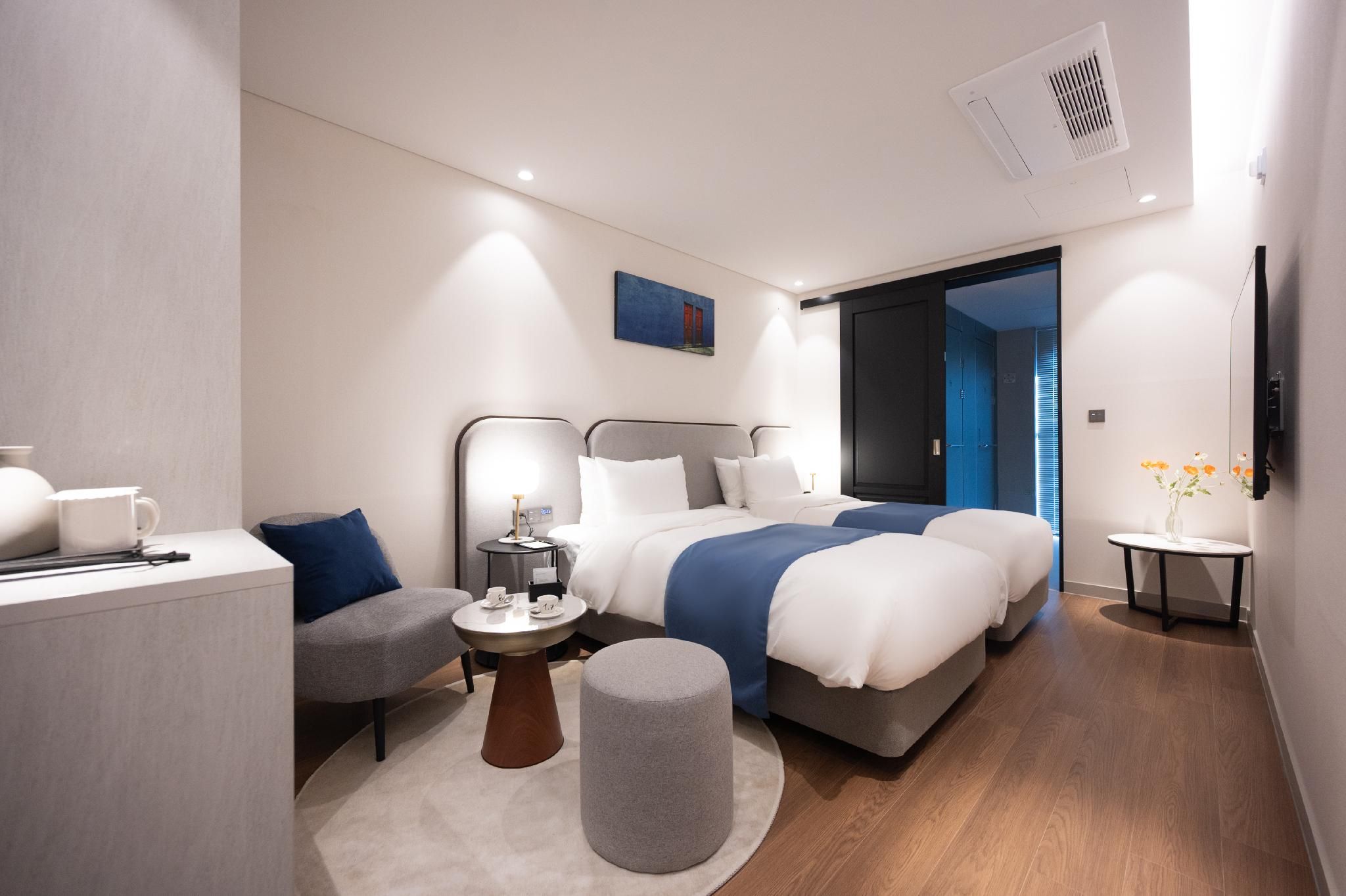 HotelMeteor Standard Twin 2