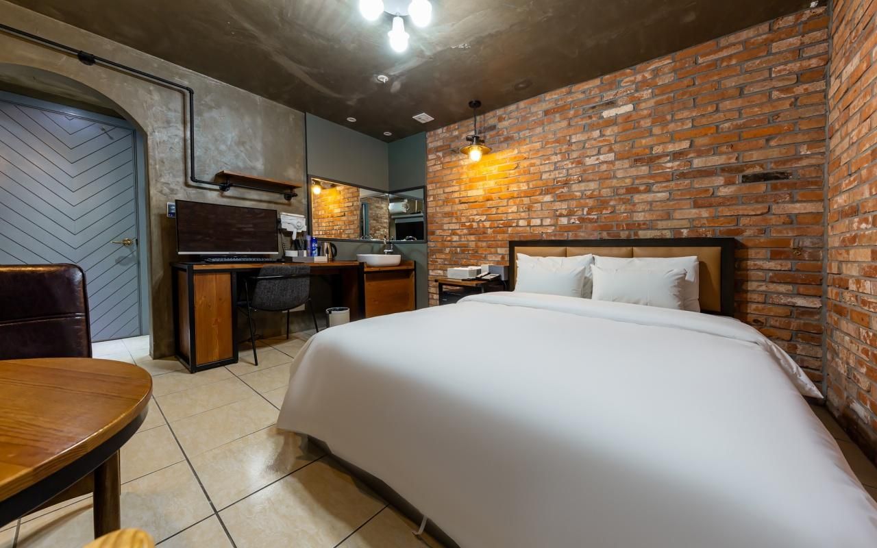 Daejeon Yongmun Hotel ZAZA Standard Room 2