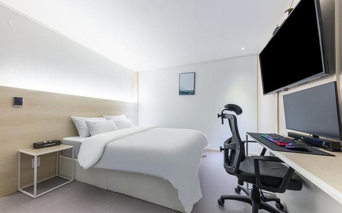 Daejeon Station Brown Dot Standard Double Room - Accessible by Walk, Bus or Metro Only, No Parking 2