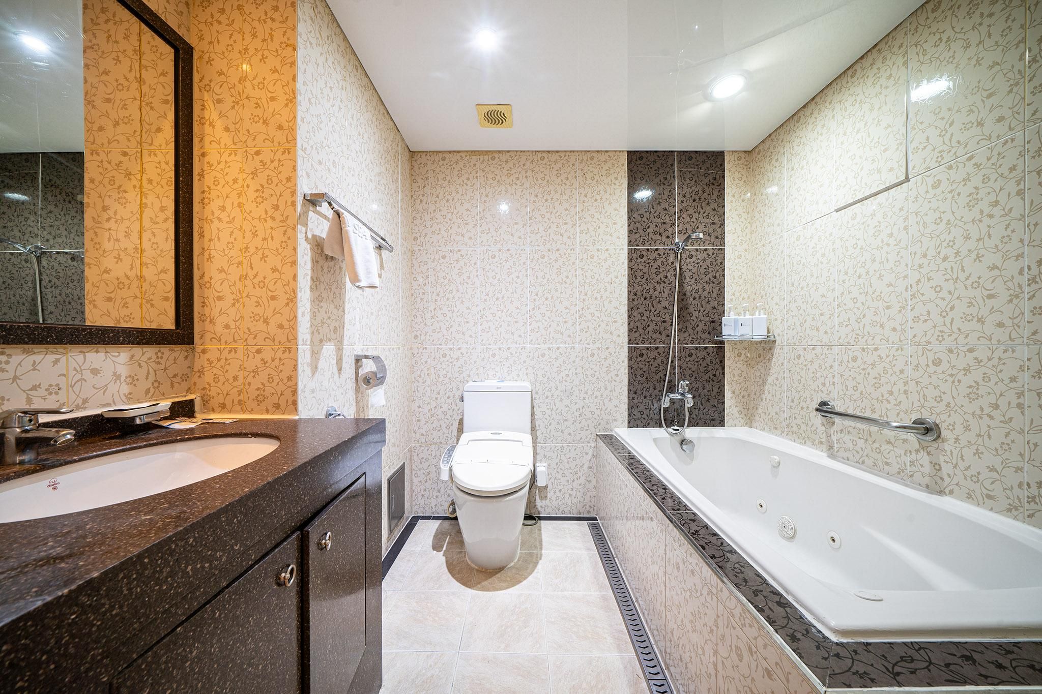 Business Double Room - Non-Smoking