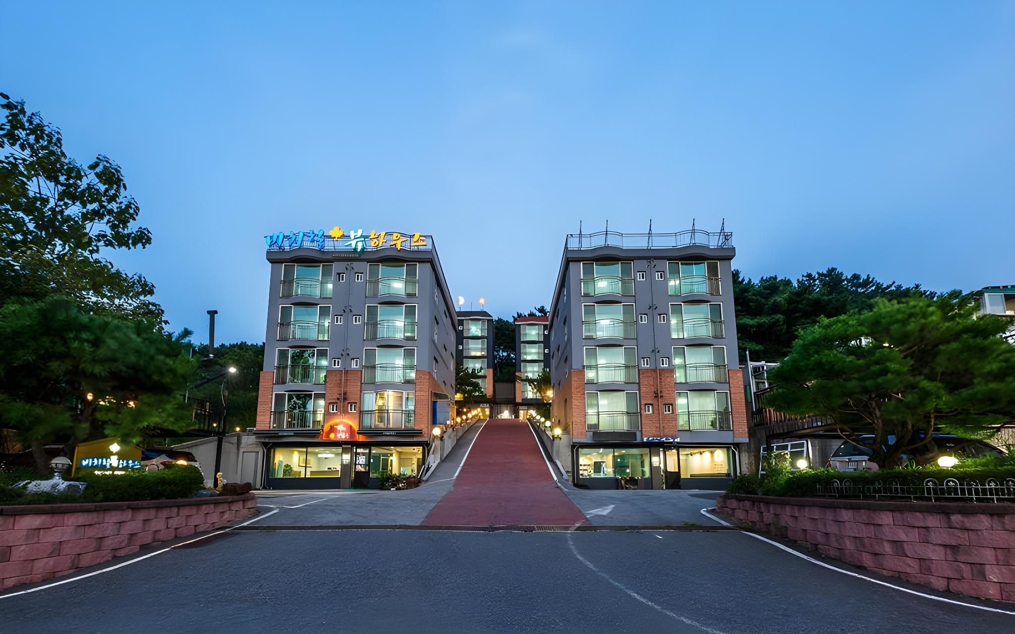 c415f8baf64e606177ebec228cb6a6a2