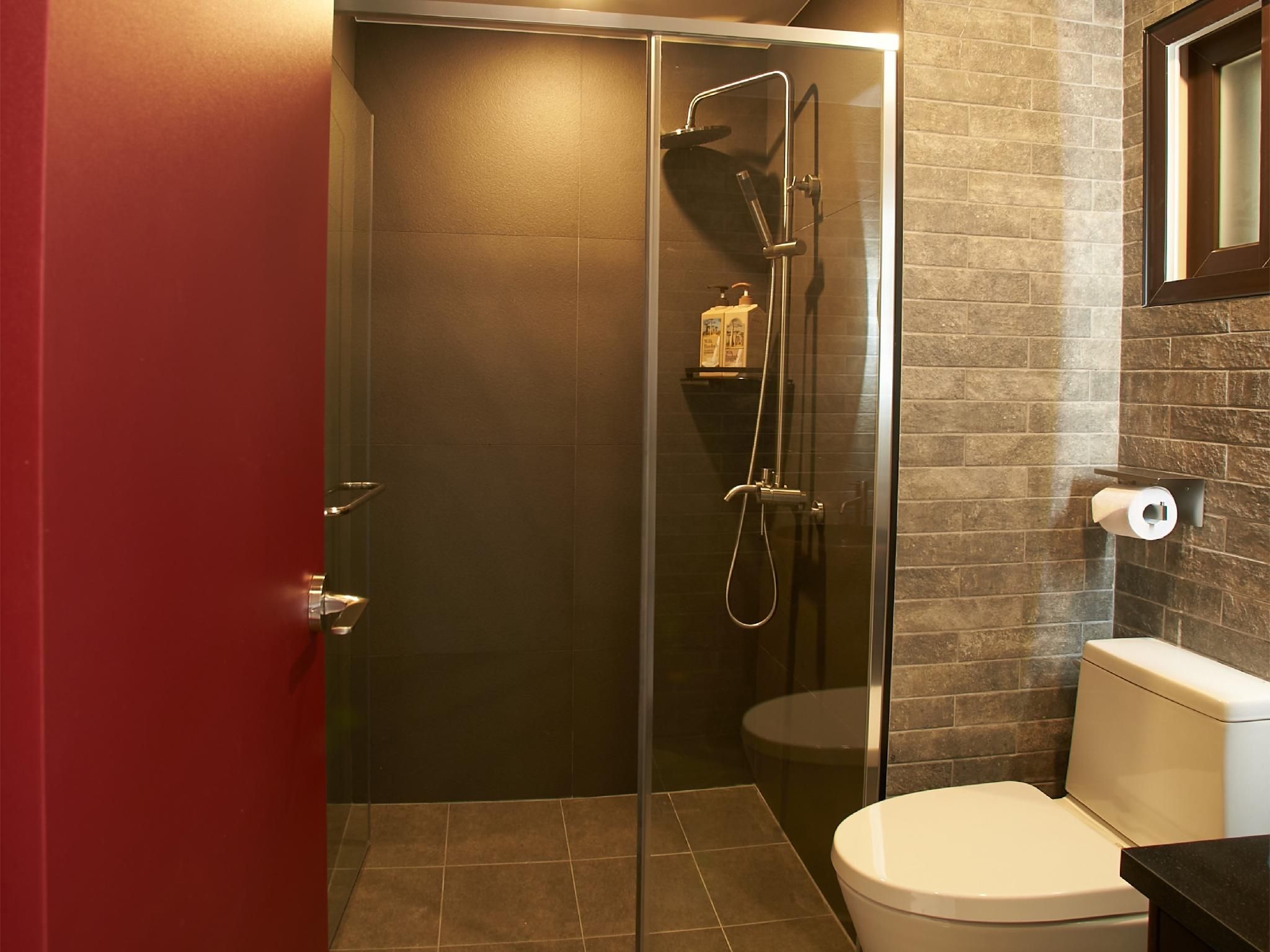 White pension Family Room E Building - Room 102 (Pet friendly room) 2