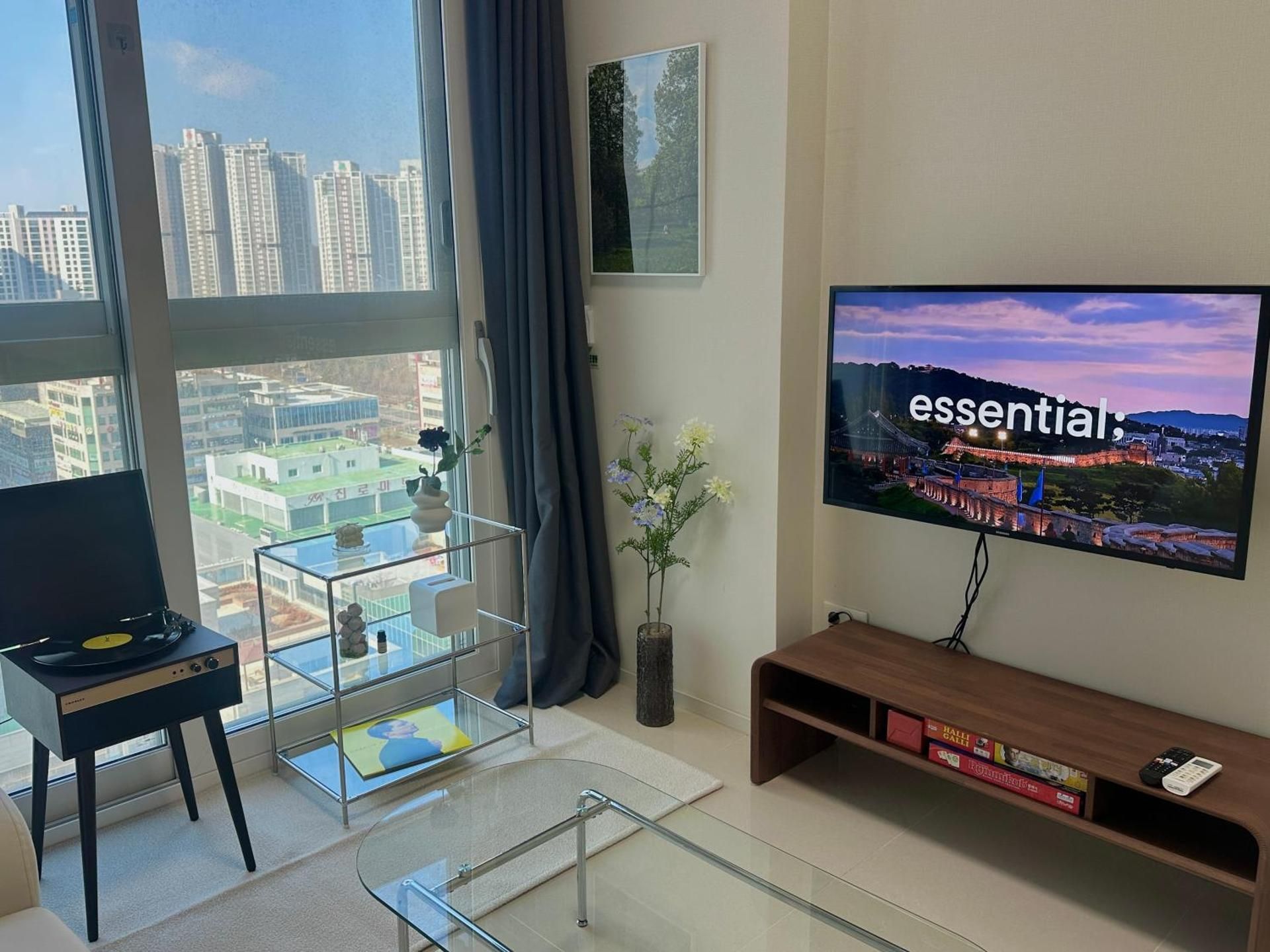 Semi Deluxe Room with City or Street View