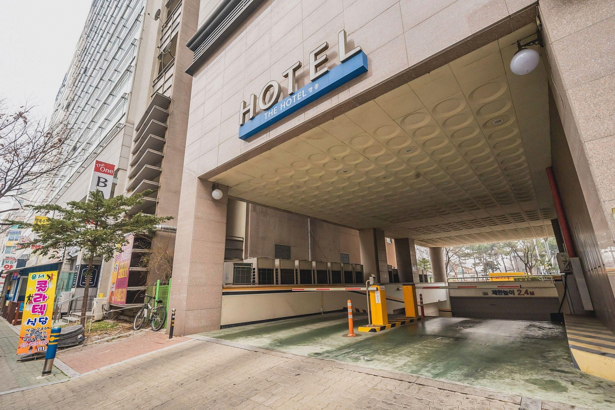 781adba0c4d35cdc4a0f06f35c9ae458