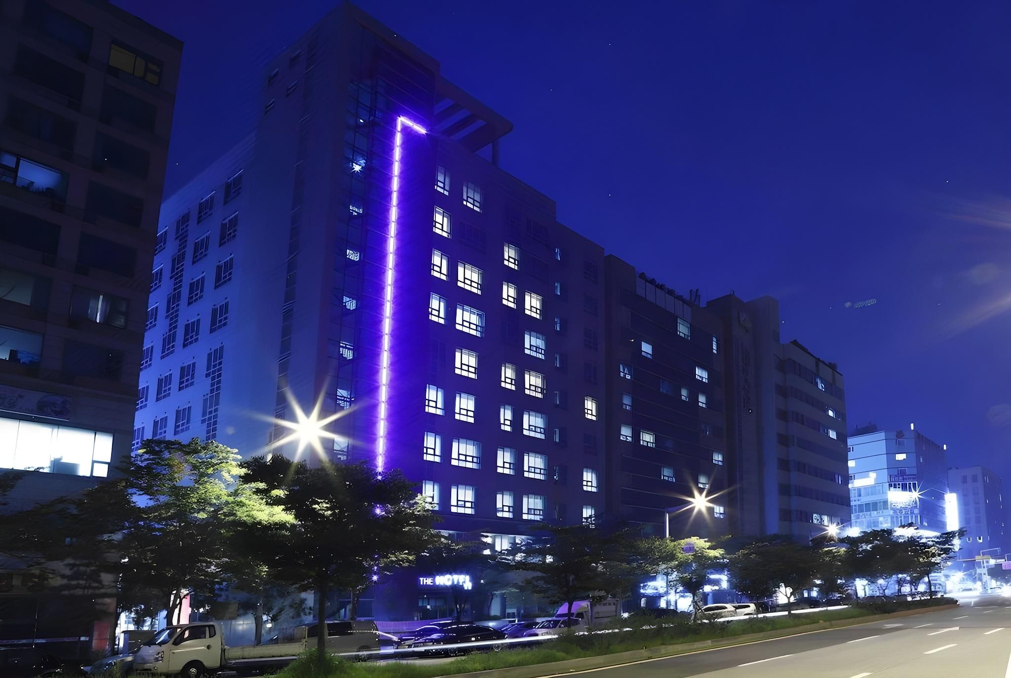 c90282c8344510faa1a566d51e475310