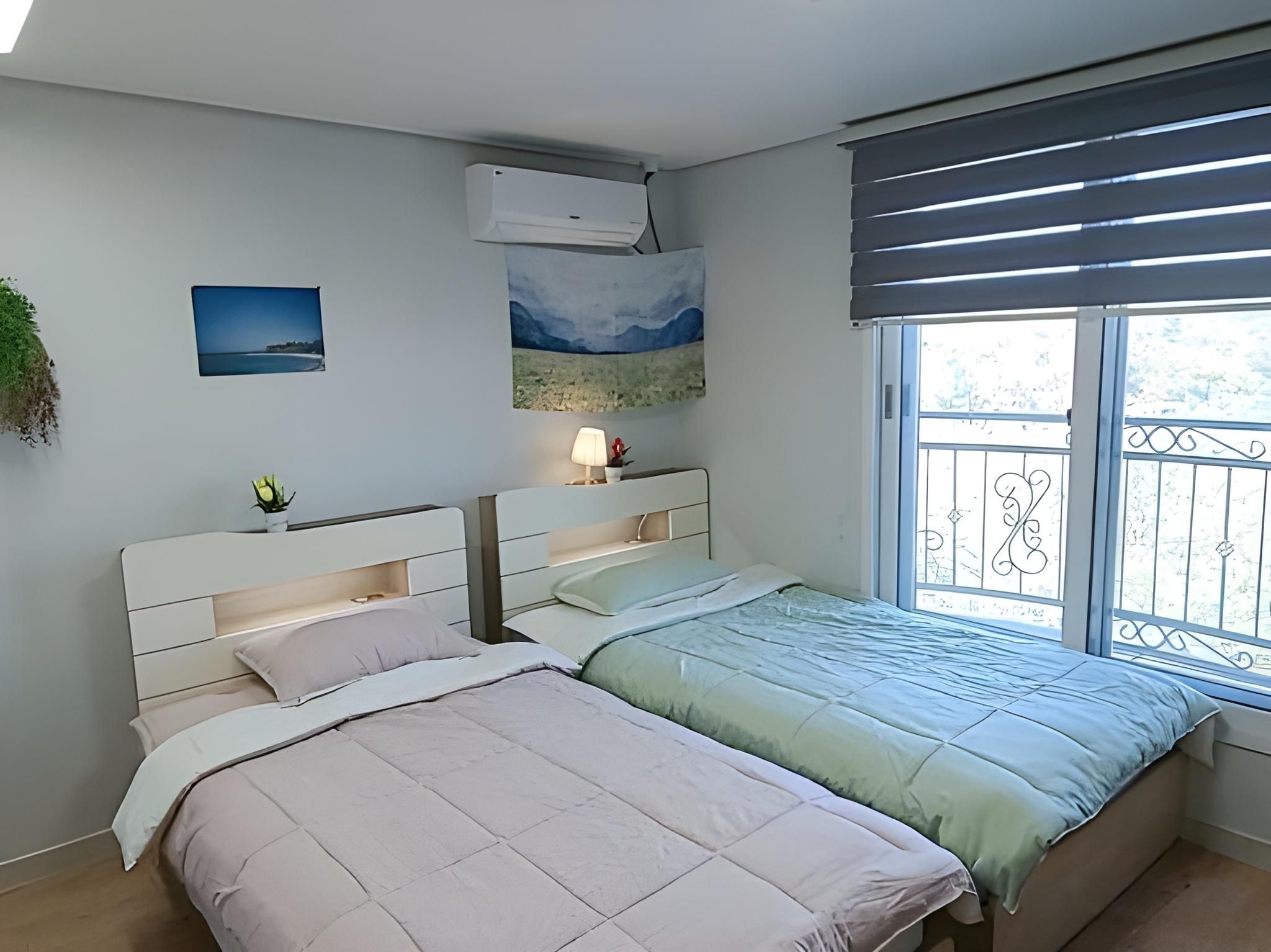 Incheon Airport ANN Guest House Twin Room with 2 Single Beds 2