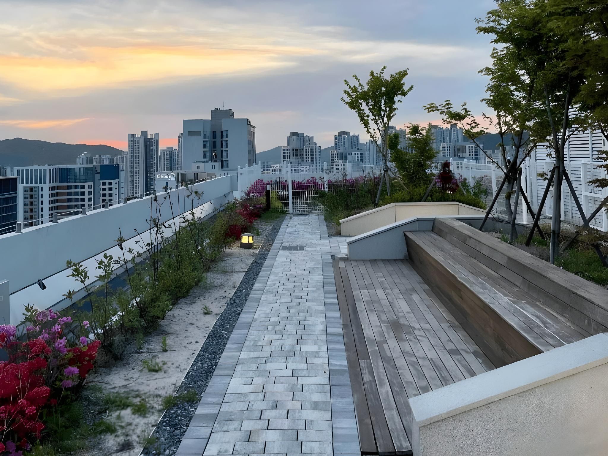 Yeongjongdo In the Moon 1