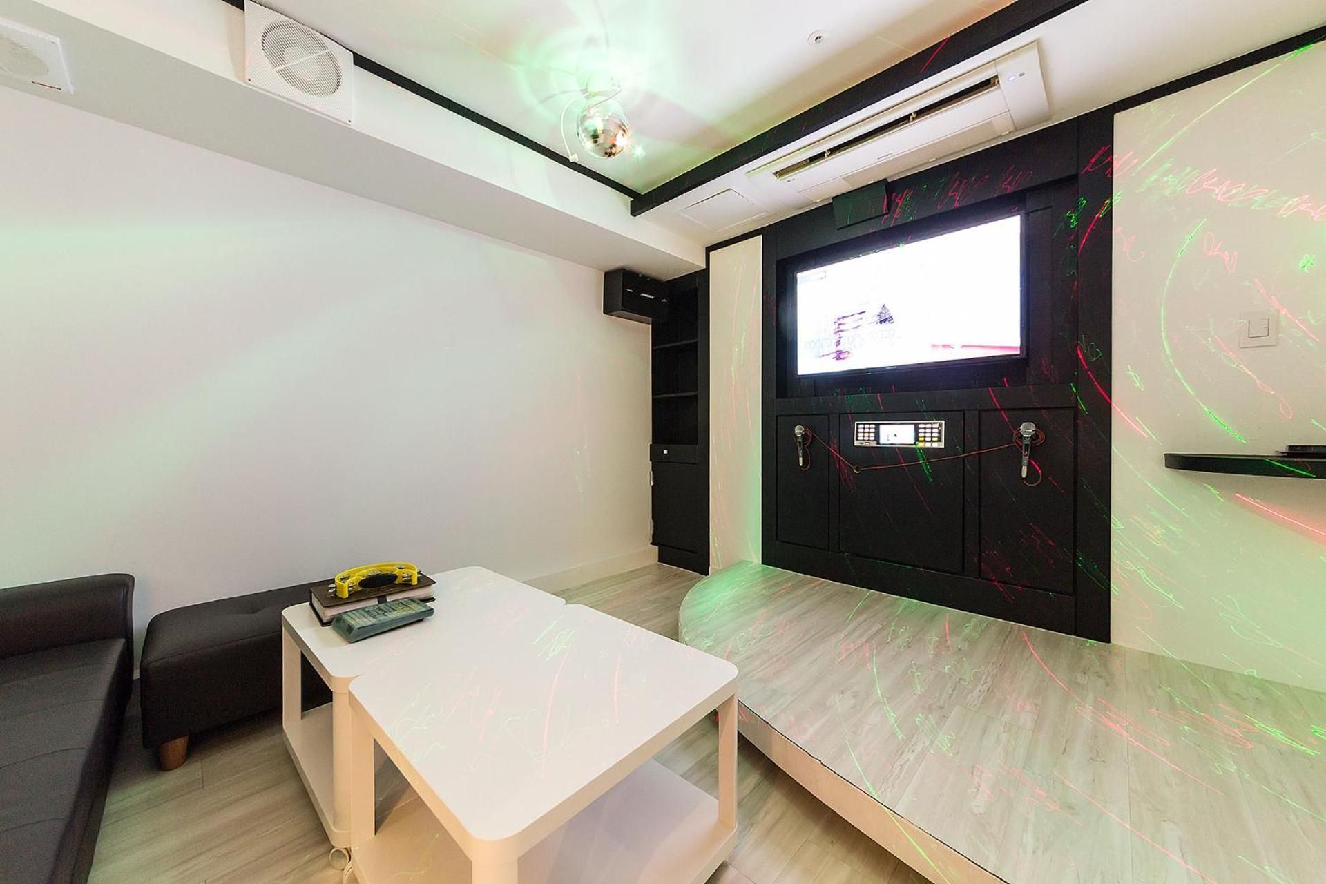 Incheon Seven Hotel Party Luxury Room (karaoke, mini pool, twin bed) 2