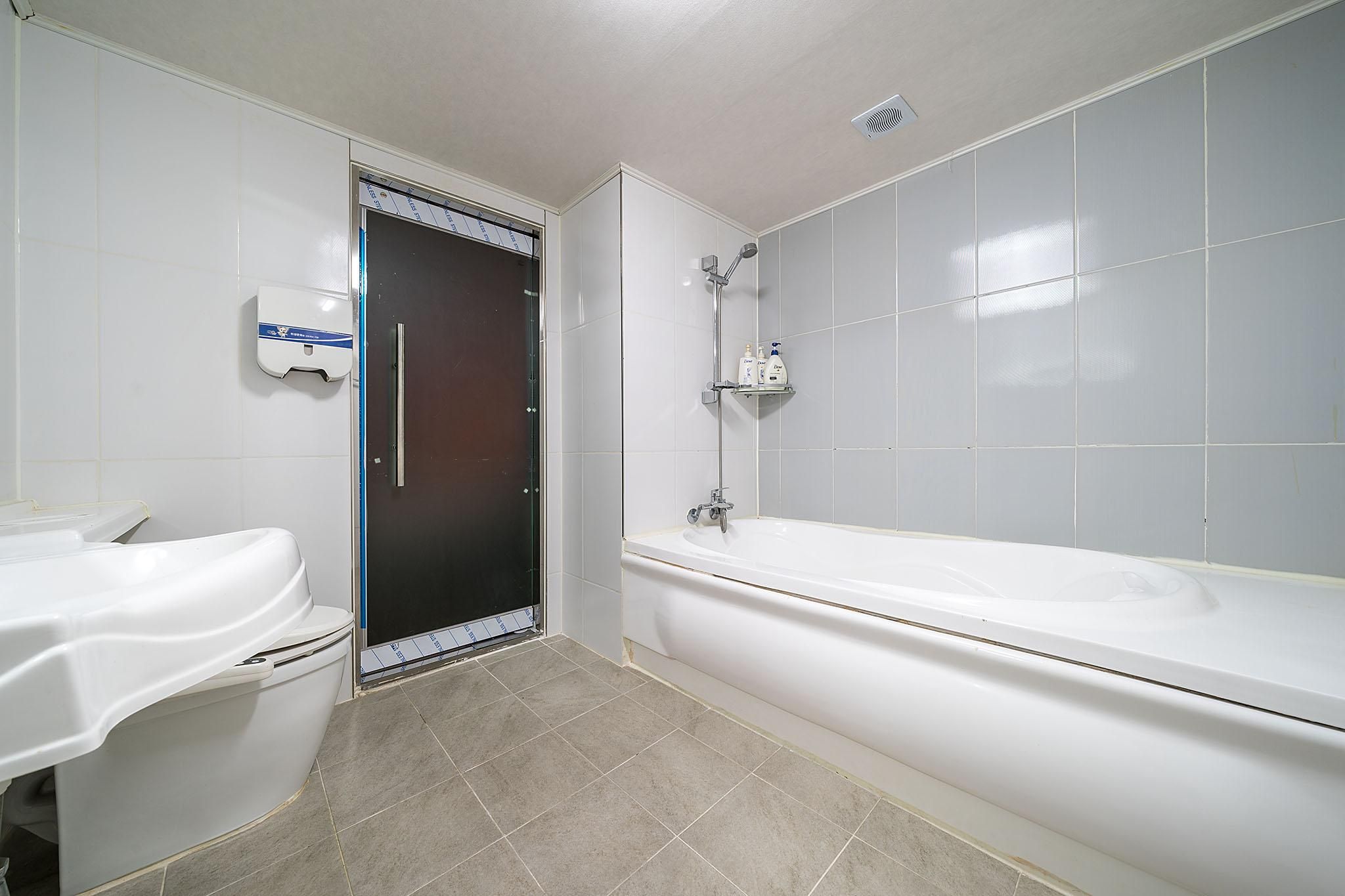 Couple Room - 2 PCs Included