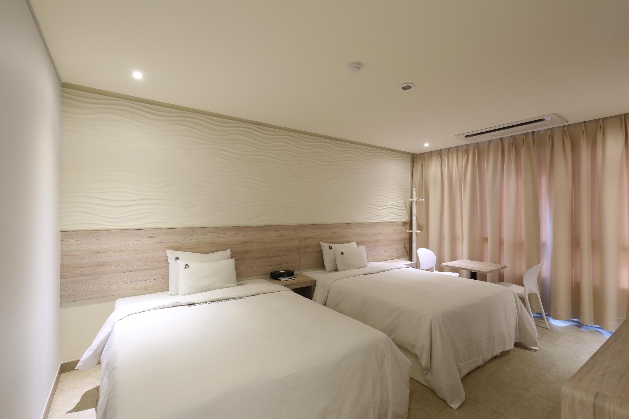 Family Twin City View