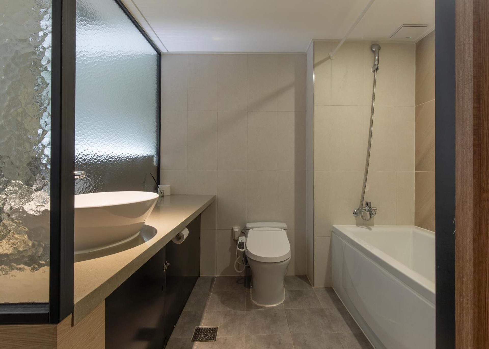 Hotel Wolmido Family Double Room 3