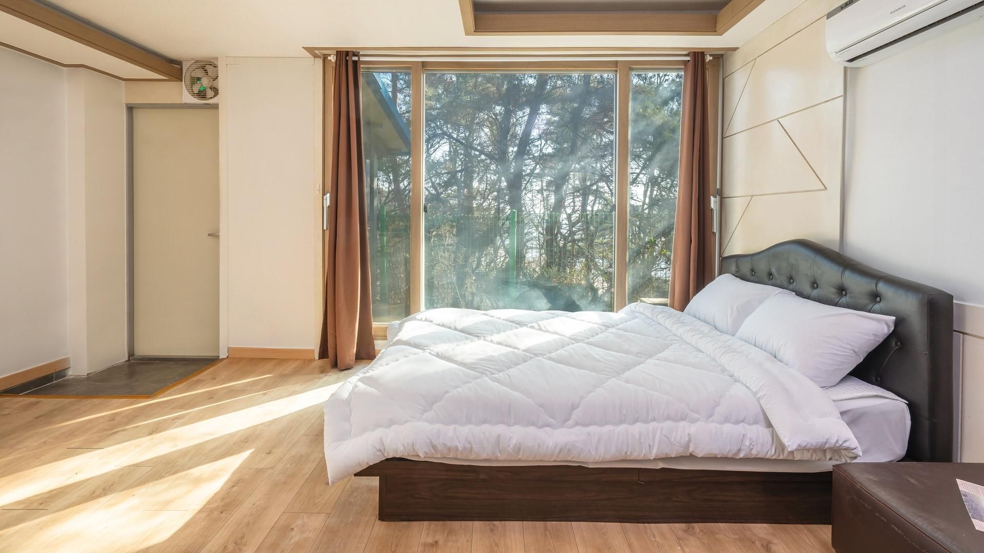 B101 (Pet Friendly/BBQ)