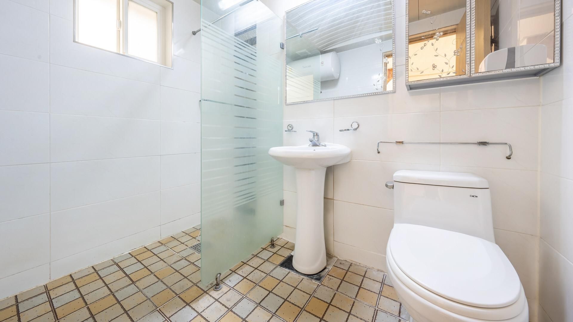 A 201(private BBQ/Pet)