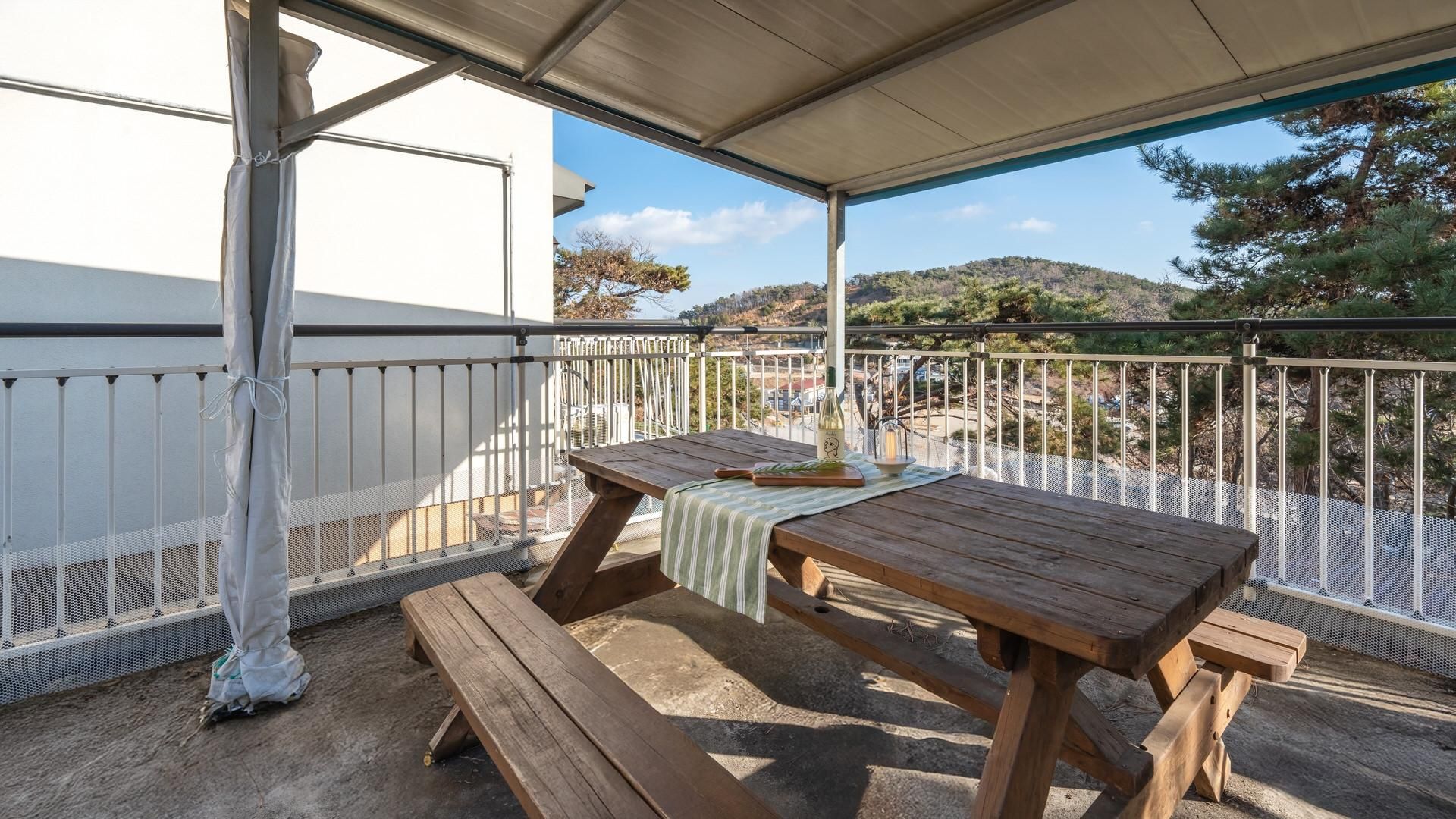 A202 (Duplex/Pet OK/BBQ)