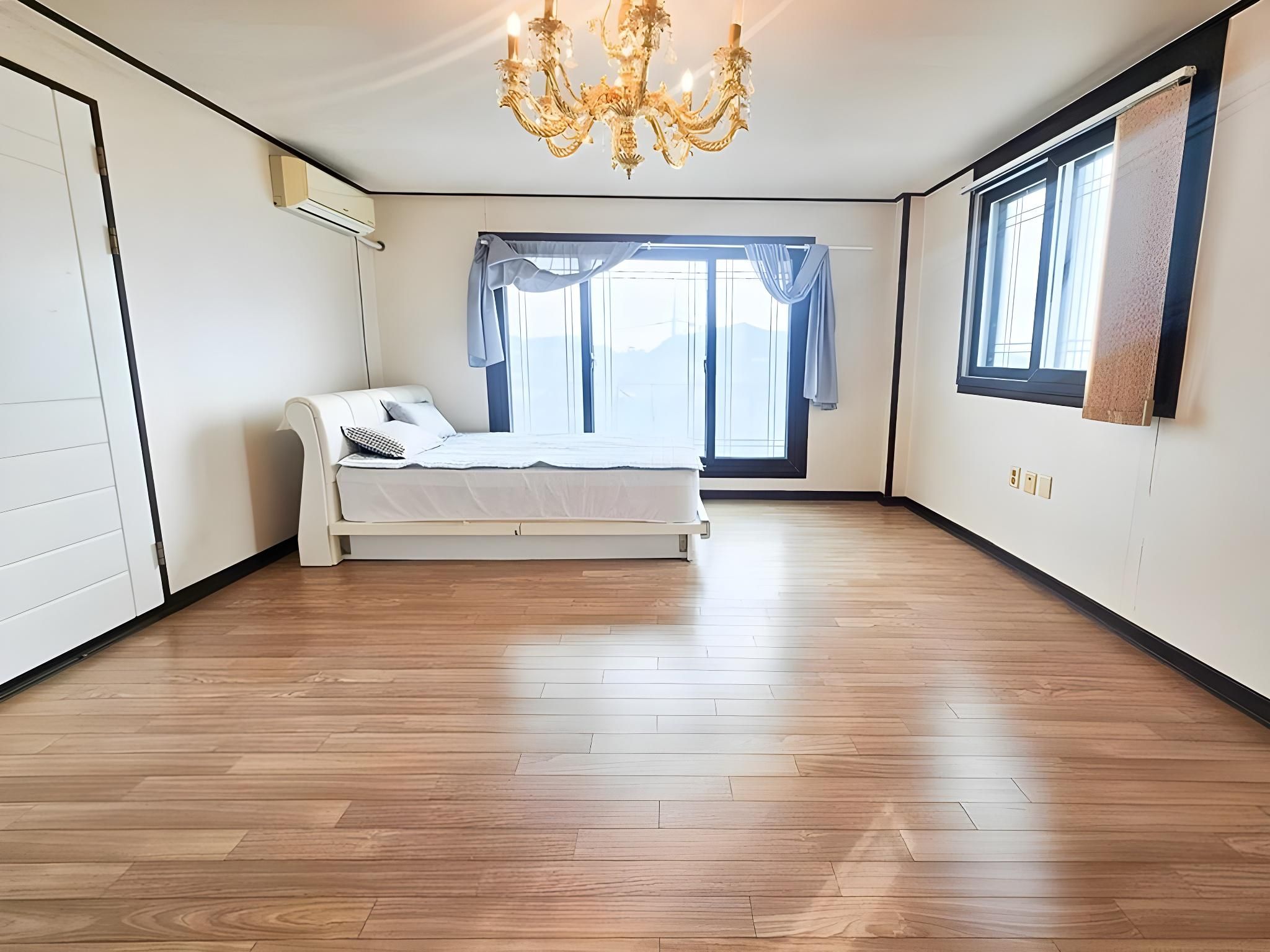 Seonjaedo Shalom Private Pension Duplex Private House (Charcoal Grill Included/Karaoke/Pet Friendly)