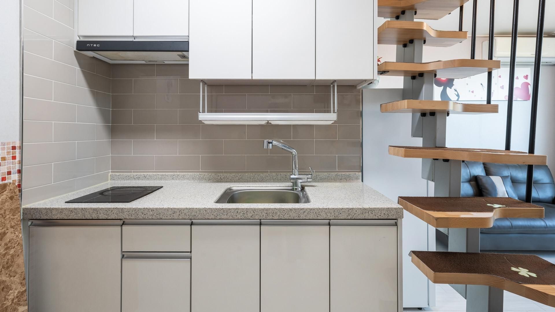 Room 203 (Duplex 6 Pax/Private BBQ)