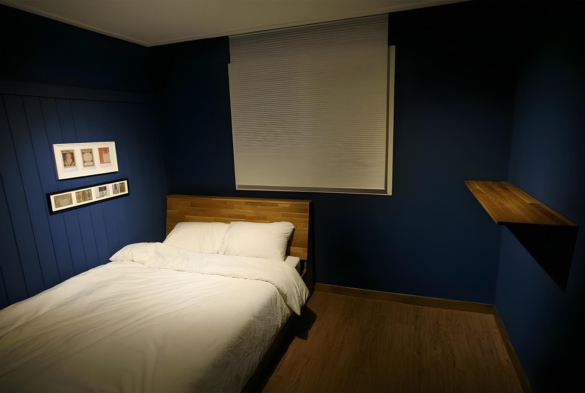 Family-1 Random Assignment (Two Rooms)