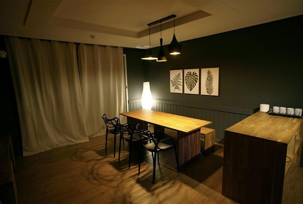 Yeongheungdo State House Double Room 2