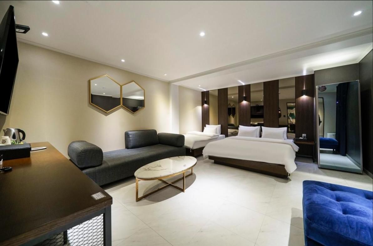 Party Room (Netflix, Watcha, Tiving, Disney, Apple, Laftel)