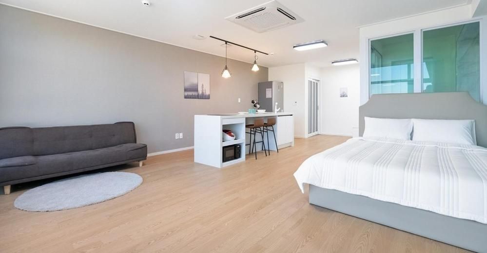 Ongjin Guardians Pool Villa Holiday Home