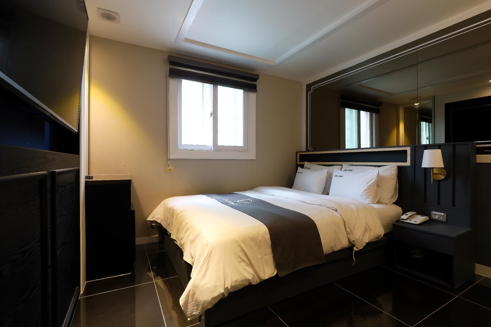 Duruwa Hotel Standard Room - Check In - Mon-Thu 3:00 PM, Fri 6:00 PM, Sat-Sun 9:00P M