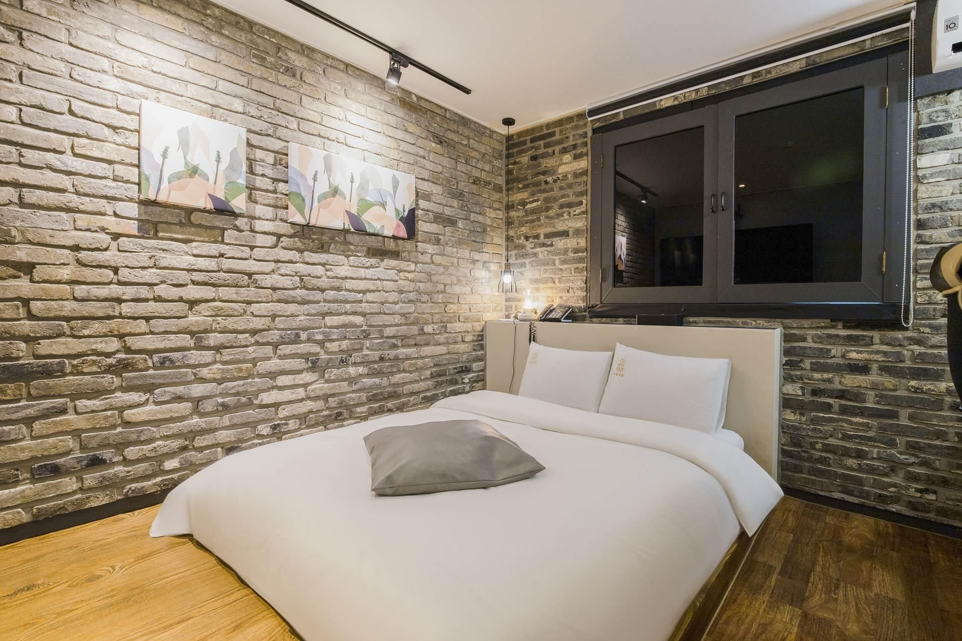 Stay Inn Hotel Premium Room with 2PCs 2