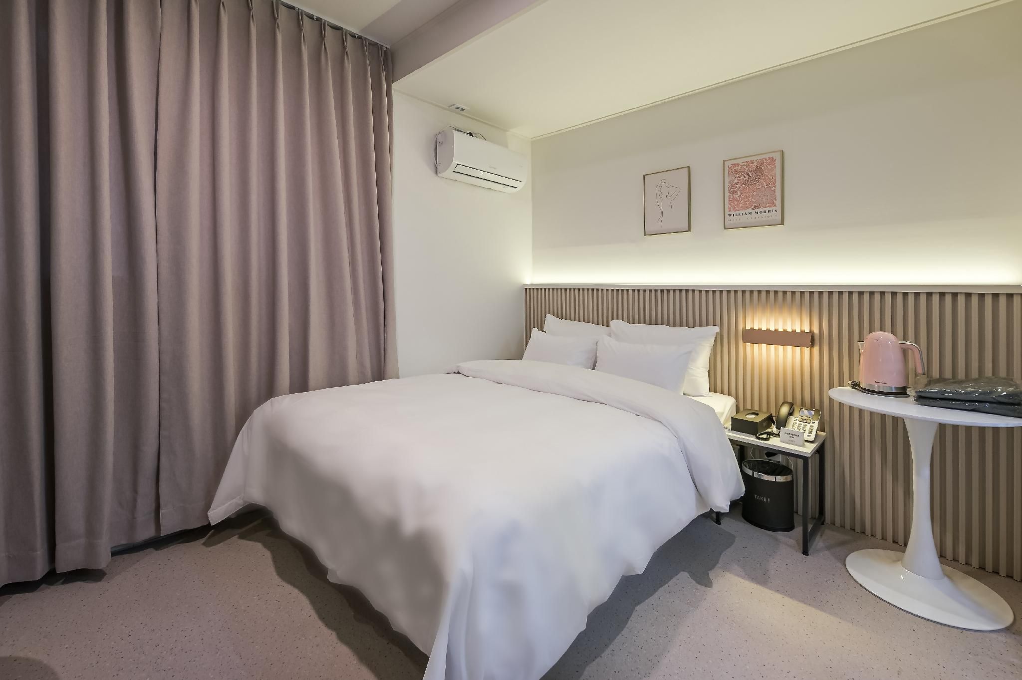 Standard Deluxe Room