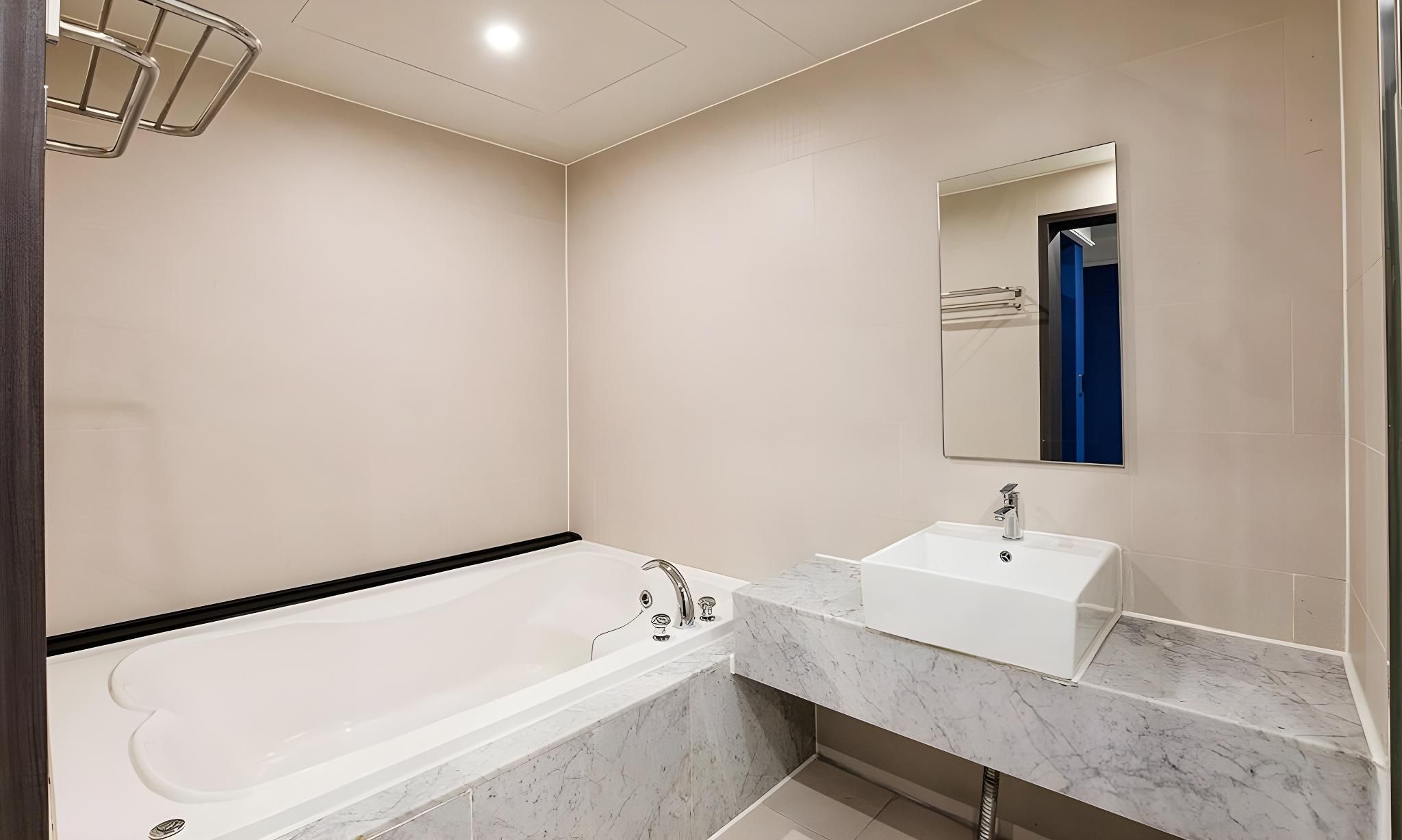 Incheon Hotel The One Deluxe Room 3