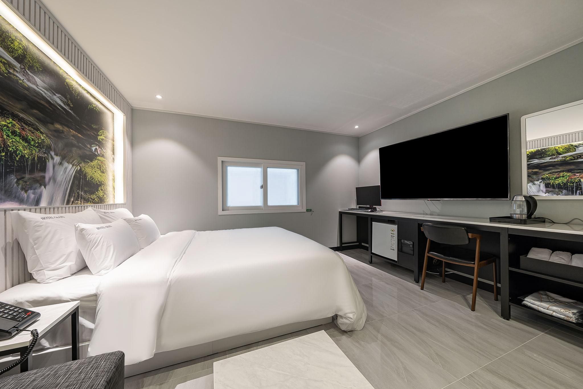 Incheon Grand Standard Room