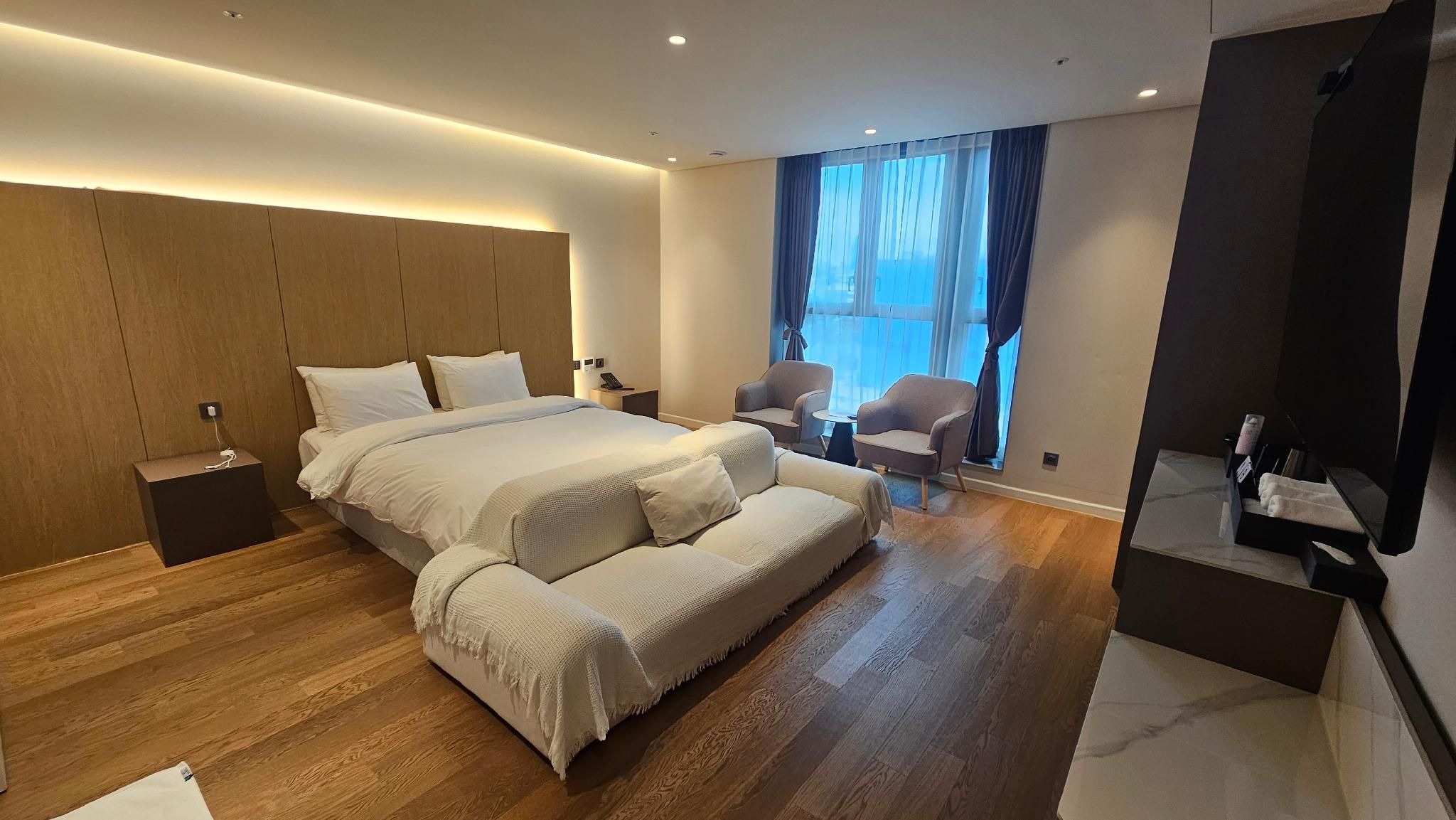 The Gleam Hotel Suite Healing 2