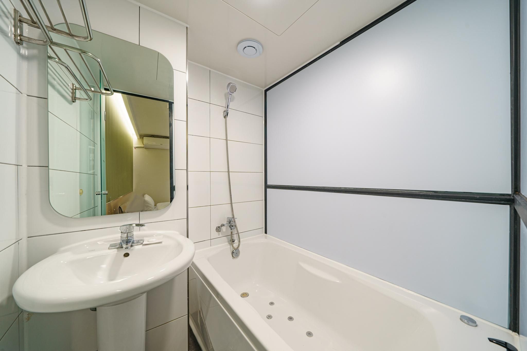 1c3687d02725b66f9bb048844730bea1