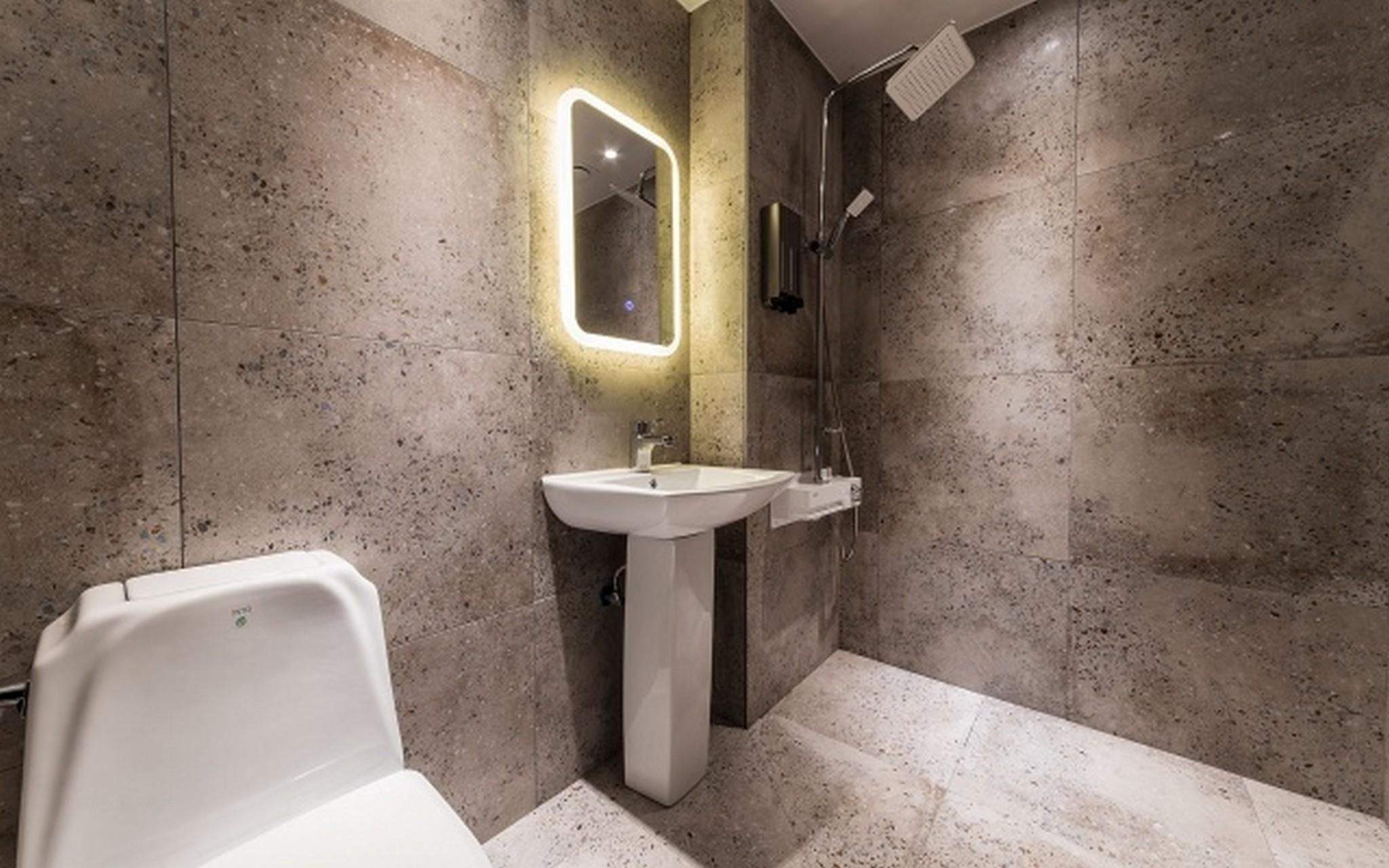 Standard - Non-Smoking