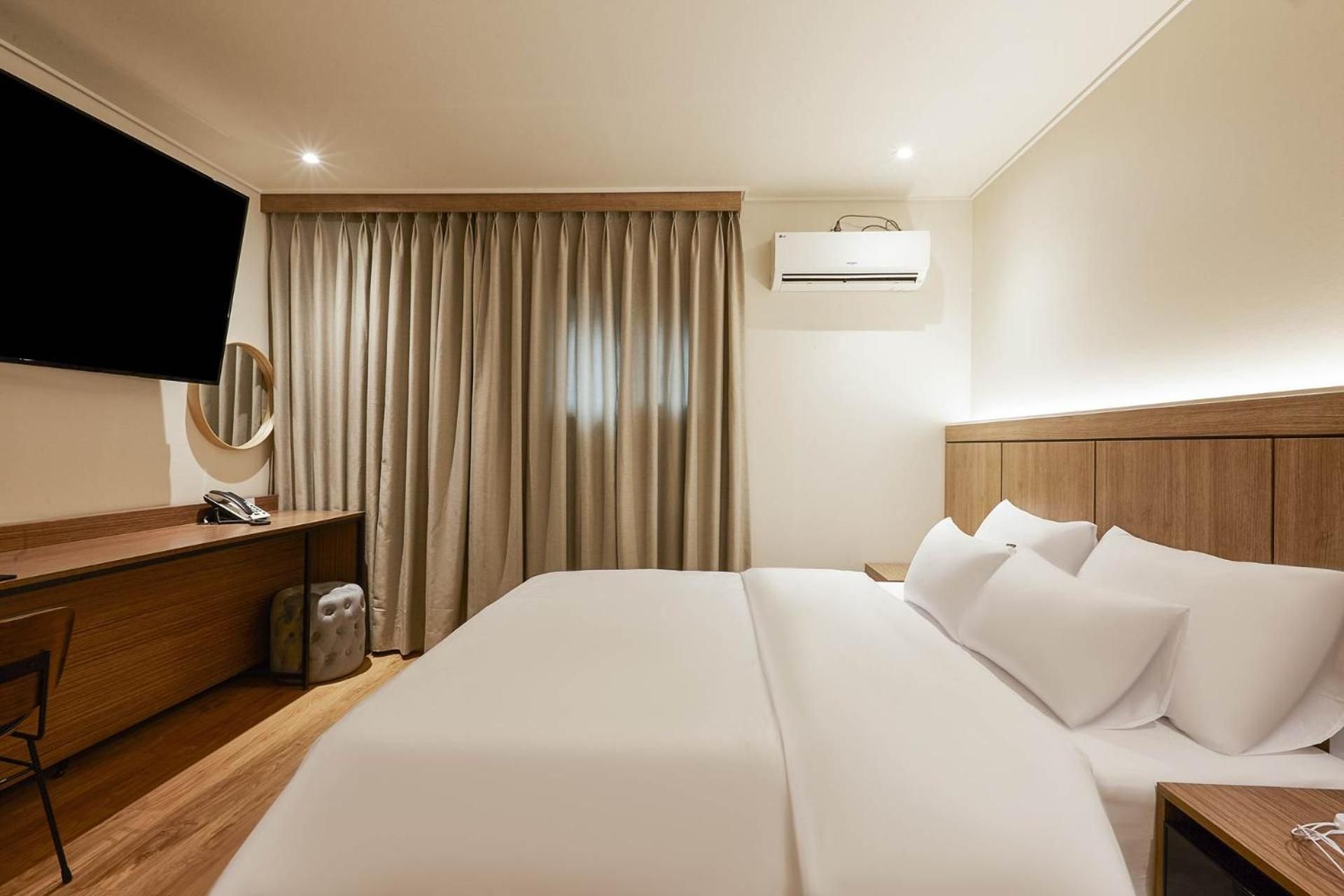 VANE HOTEL Double Room with Terrace