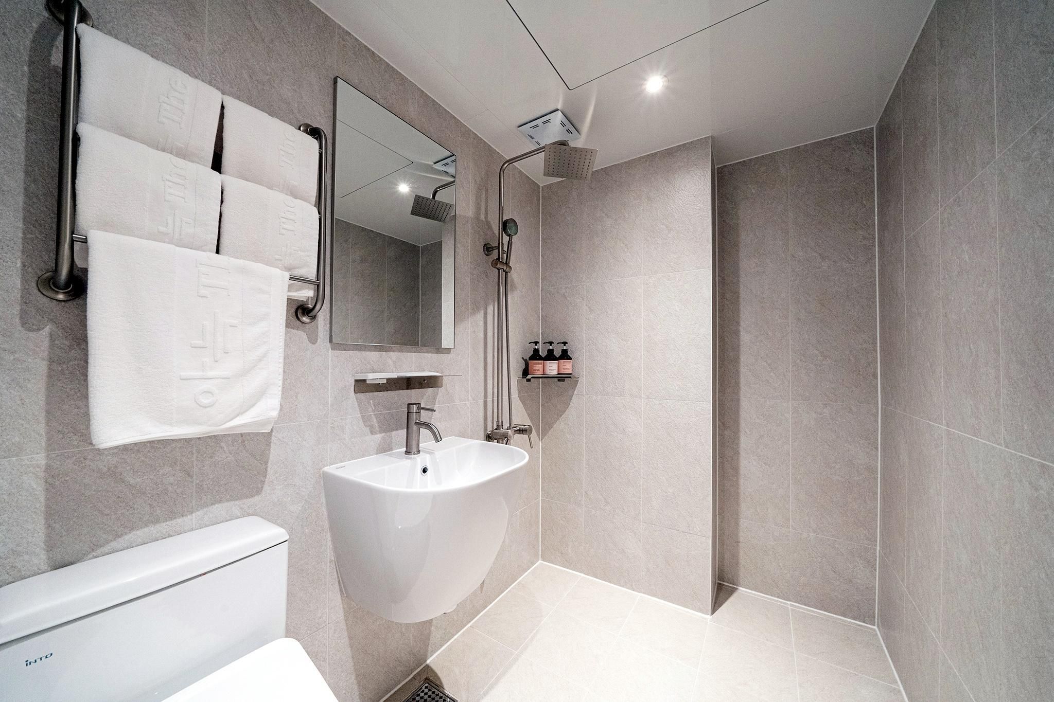 Aank Hotel Incheon Songdo branch Business Room 3