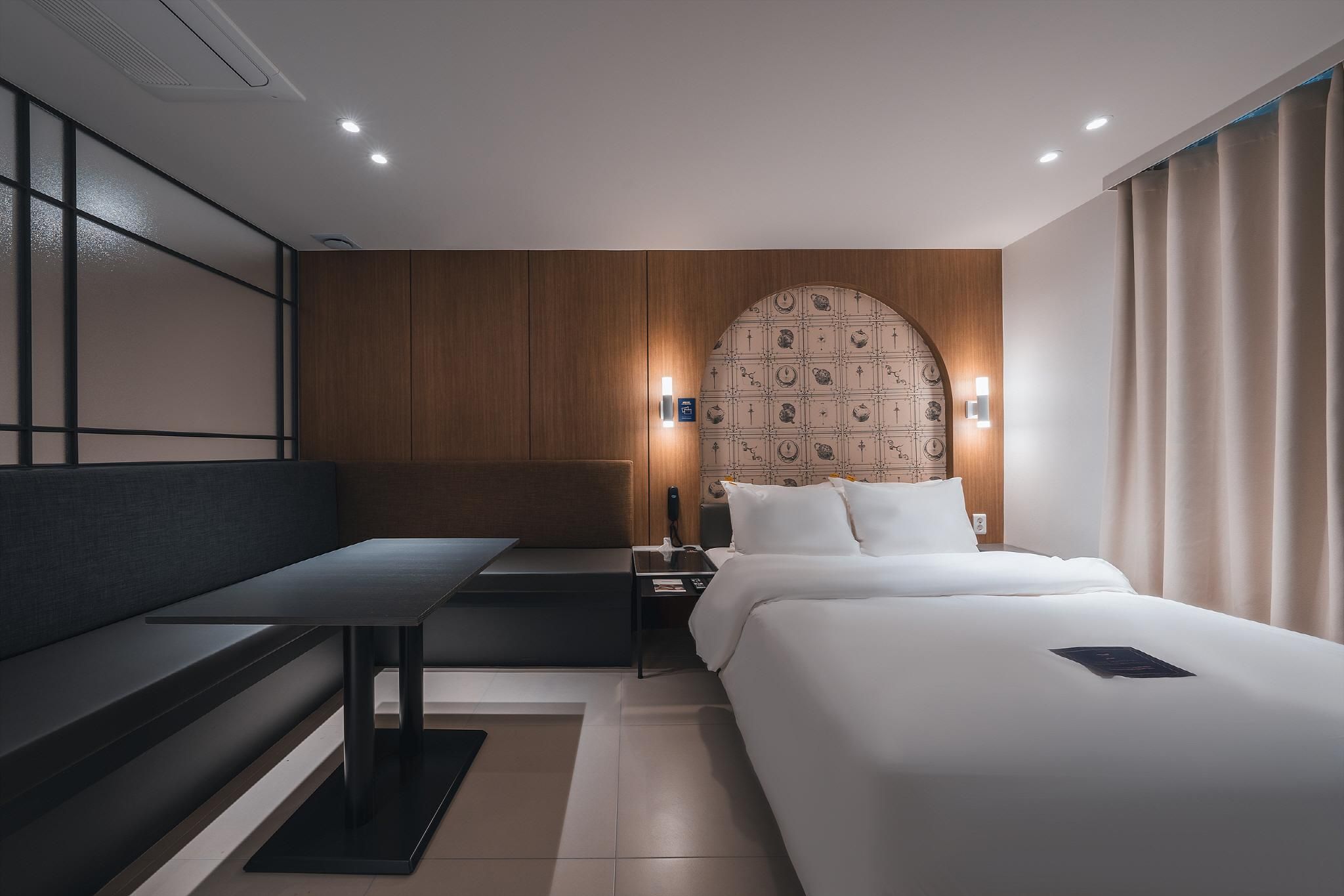 Premium Room with Spa Bath - Check-In Time: Sun - Fri 6PM and Sat 9PM