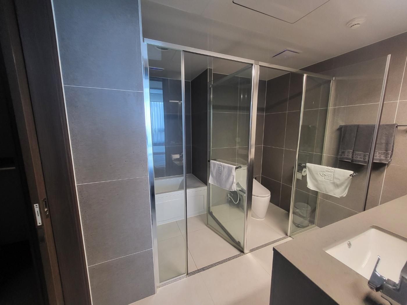 The Stay Songdo Penthouse 1.5 room (1 glass of thin ice beer per person (TAKE OUT) available Monday-Thursday when o 2