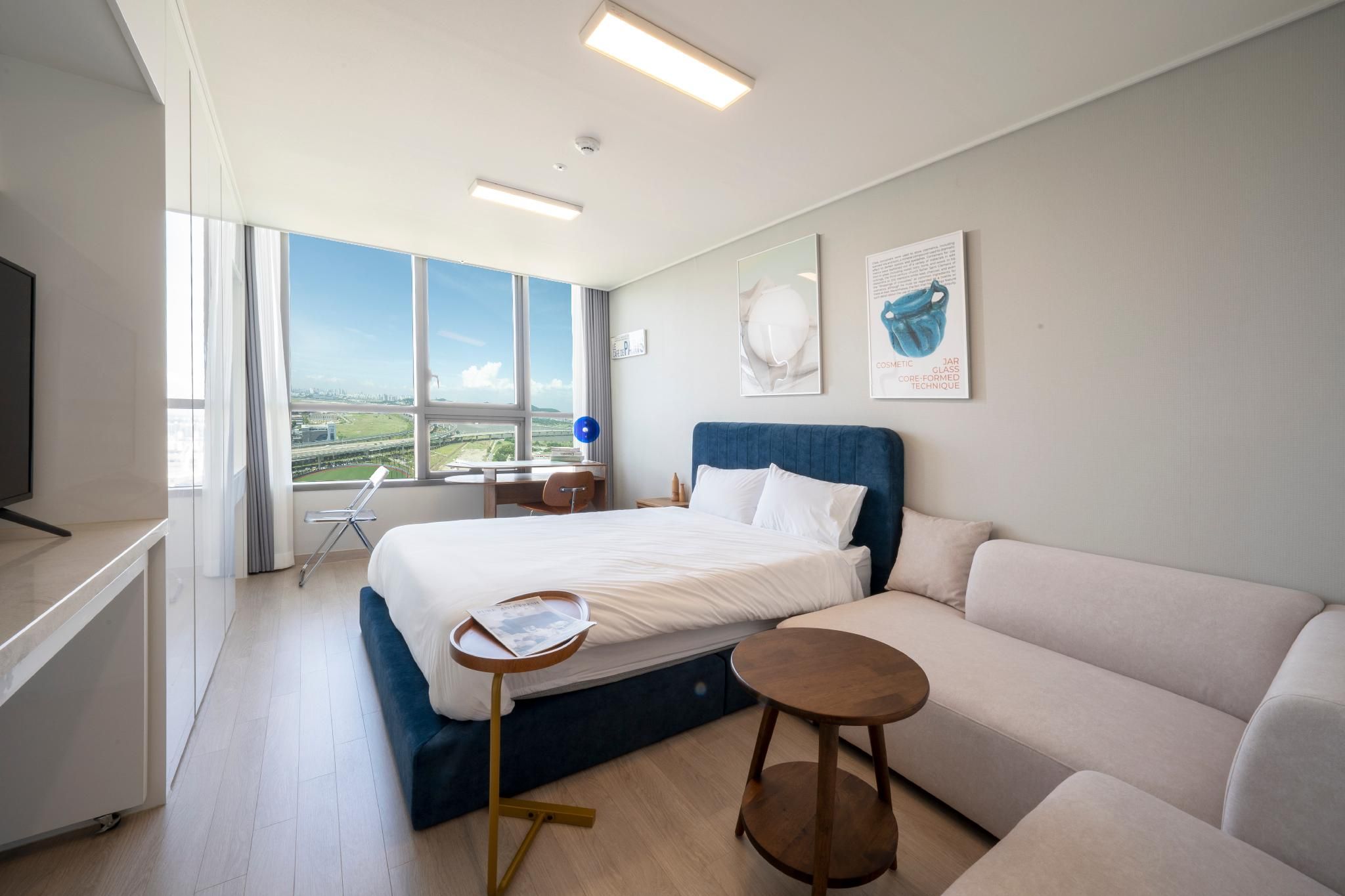 UH FLAT THE SONGDO Run of House Room - No Pets Allowed, Room Type Not Guaranteed 2