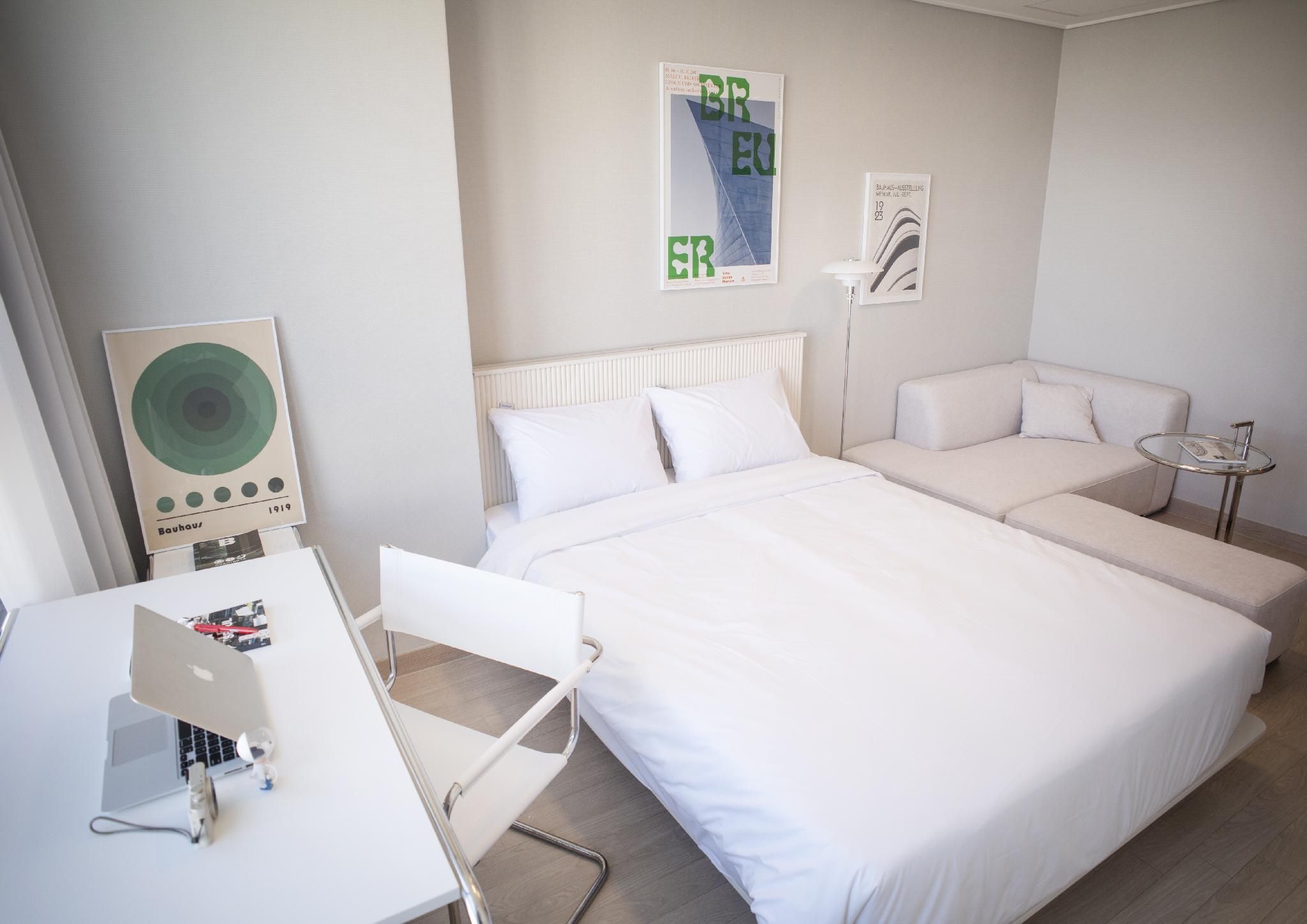 Pentaport Longstay Hot Deal - Flat Plus Studio B1 - No Pets Allowed