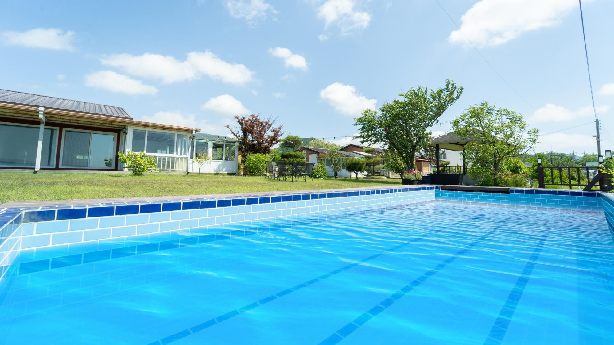 a17a3663290459f1181f84ecdbf66a84