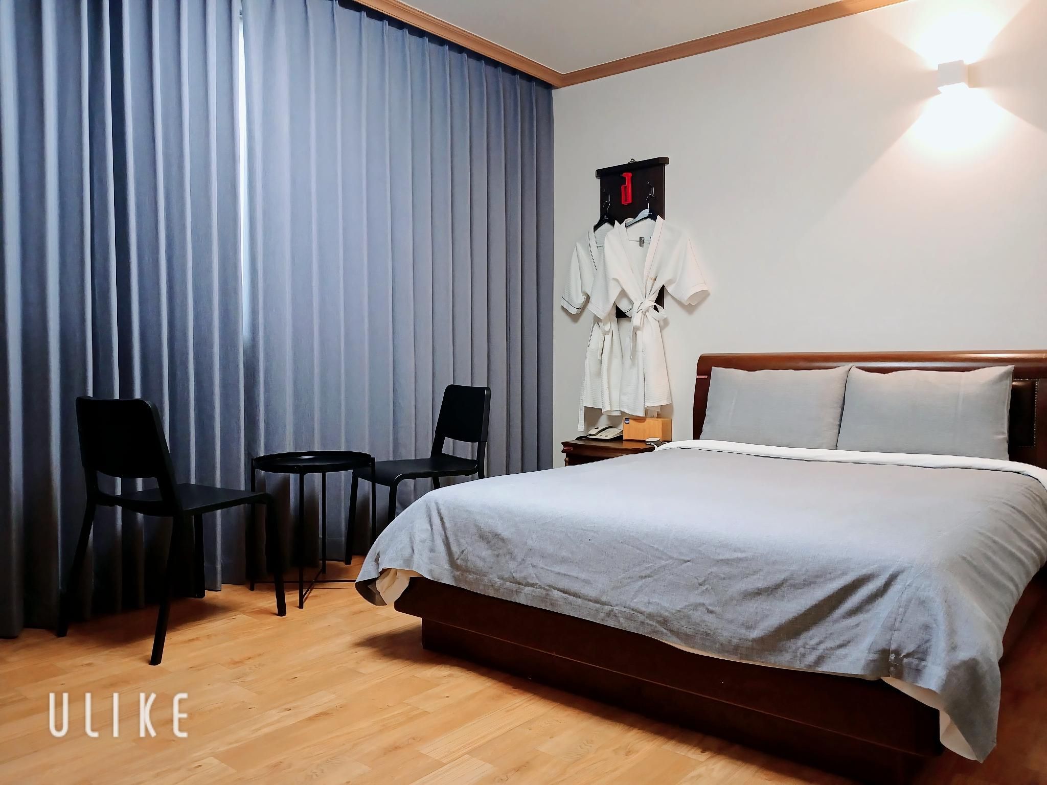 f98e61b9ce484fd544e451c047c9eeea