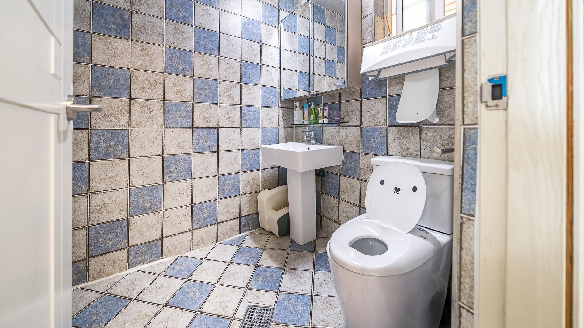 Sky 2 (Four Seasons BBQ/Kids Supplies Complete/Ocean View) - Kids Room