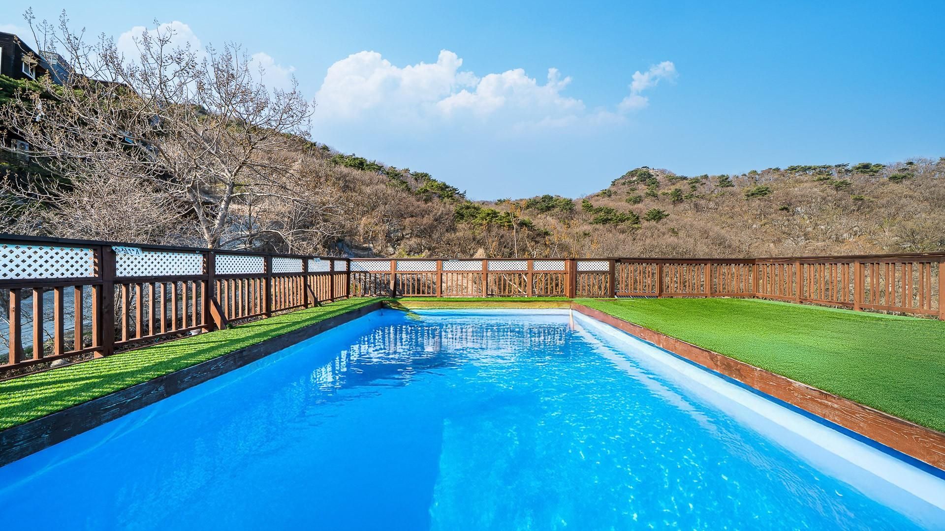 329fb681778be0c0f15bd12aef6190d4