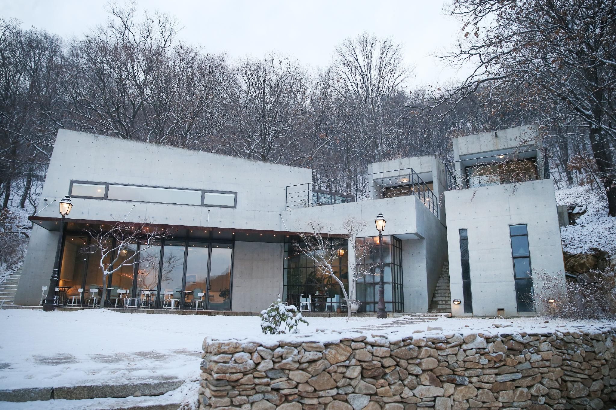 7b181c4ba4ec2e417bb02d3e78e90852